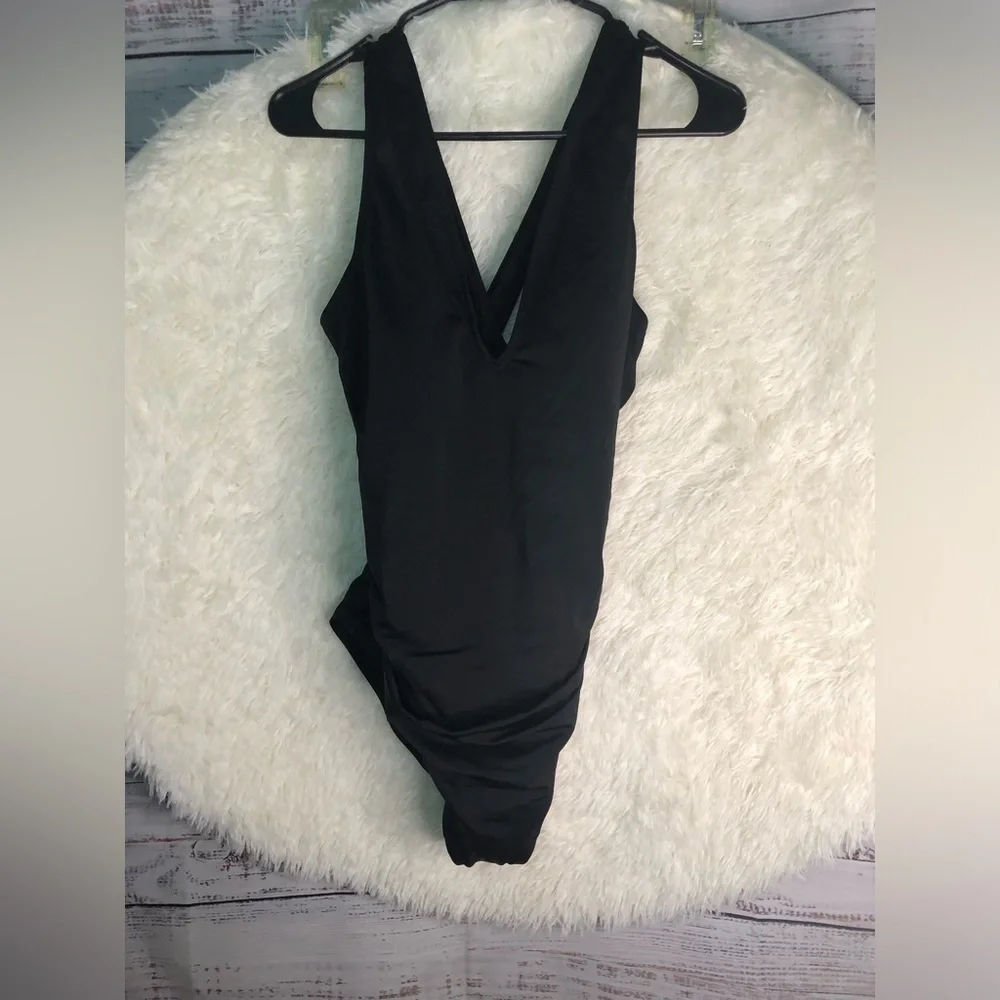 VENUS Elegant Black Swimsuit size 18 NWOT